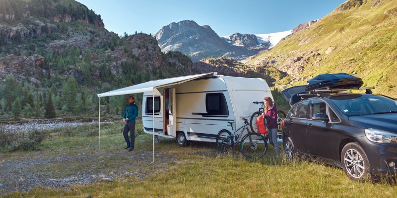 Thule_LS_Omnistor_6300_Caravan_Mountains